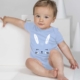 Babybody mit Firmenlogo