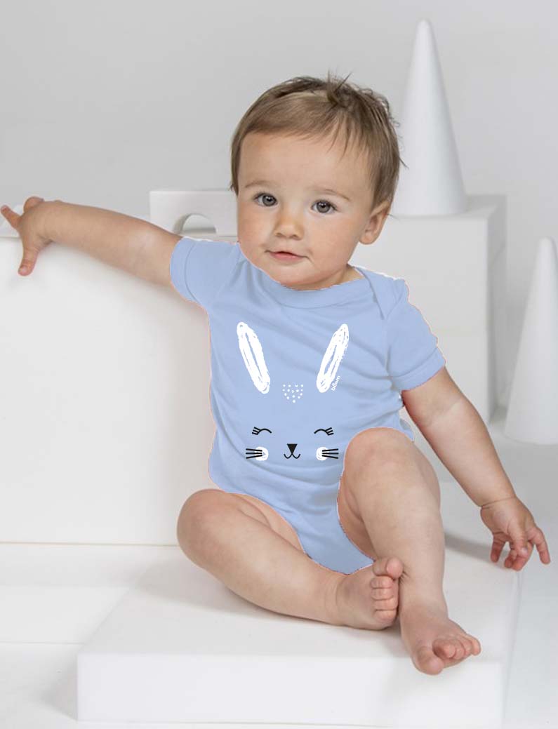 Babygeschenkset: Babybody und Babyschnuller der b&m Gruppe